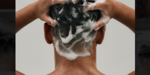 Shampoo Masculino: Como Escolher o Certo para Você